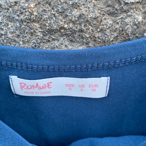 $2/20 Romwe Beverly Hills 1988 Cropped Tank Top - Picture 2 of 3